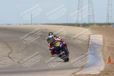 media/Jul-22-2022-TrackDaz (Fri) [[ca4971259a]]/Club Racers/2pm (Outside Grapevine)/